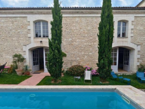 Appartement historique avec piscine, salle de jeux, et jardin - idéal famille et amis - FR-1-653-261